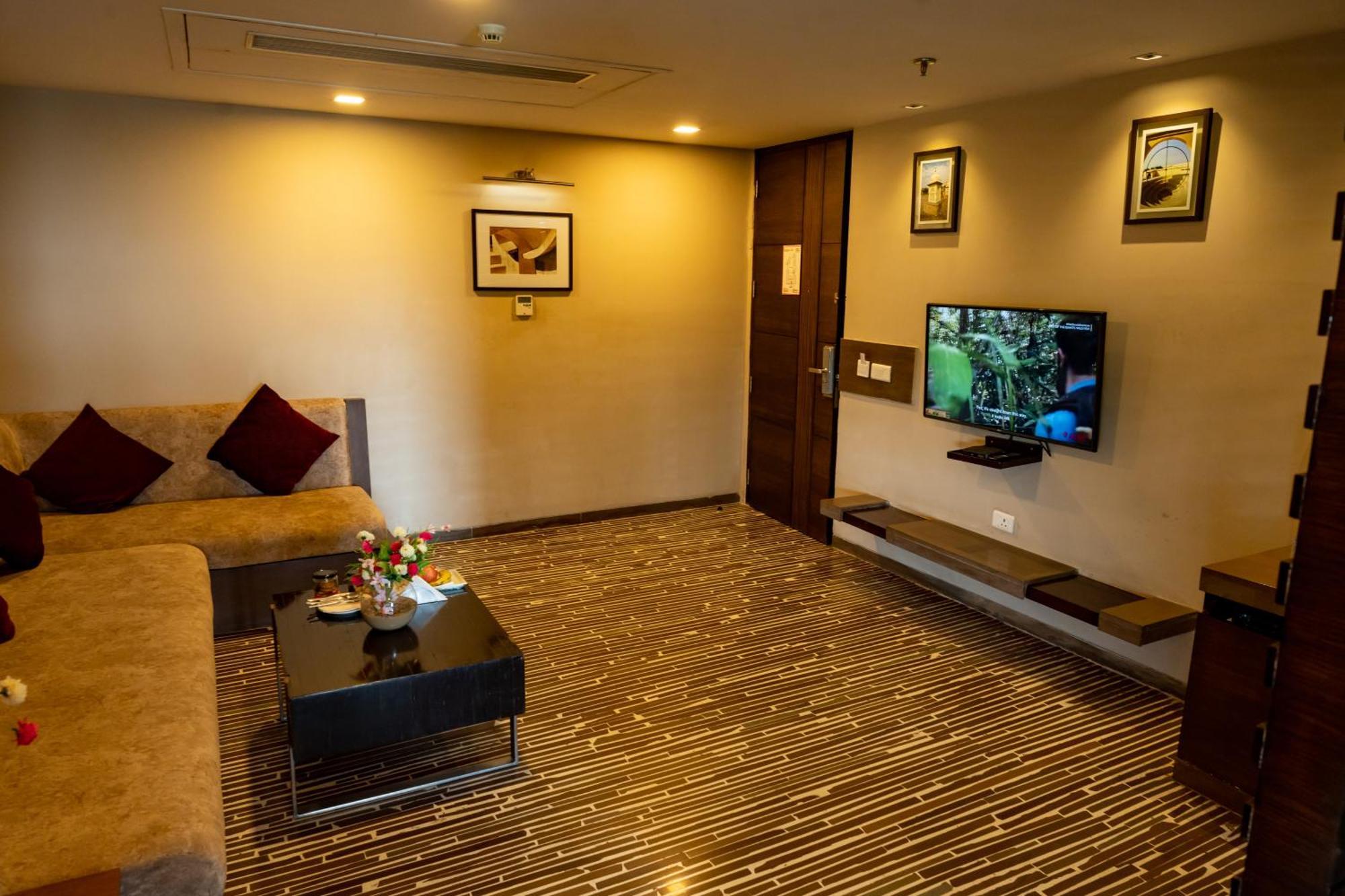 Ramada Ajmer Kishangarh  Exterior foto